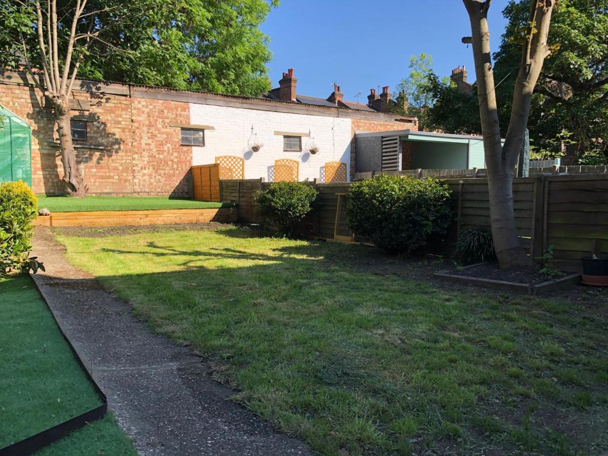 Spacious West London 2 Bedroom Apartment Экстерьер фото