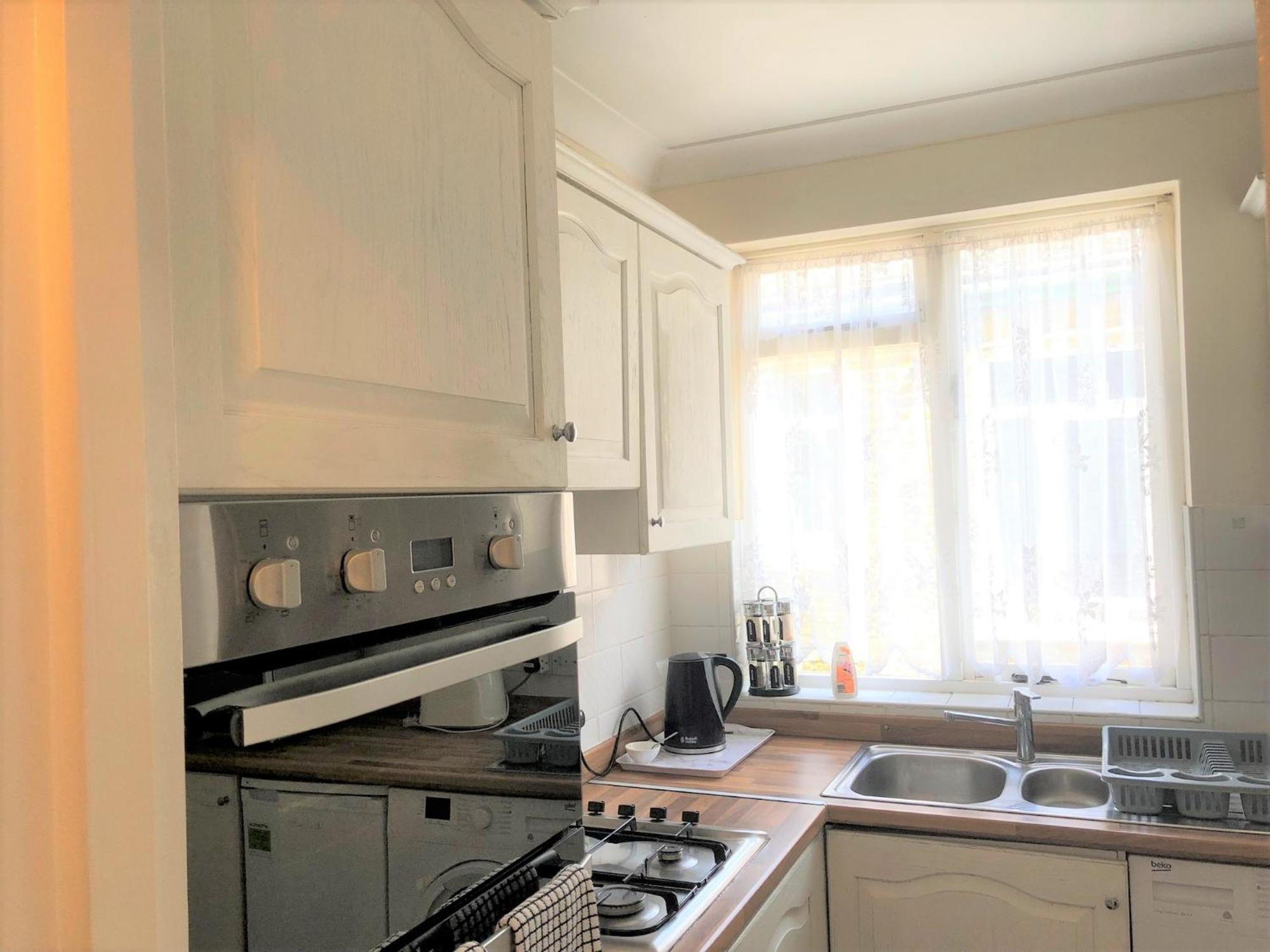 Spacious West London 2 Bedroom Apartment Экстерьер фото