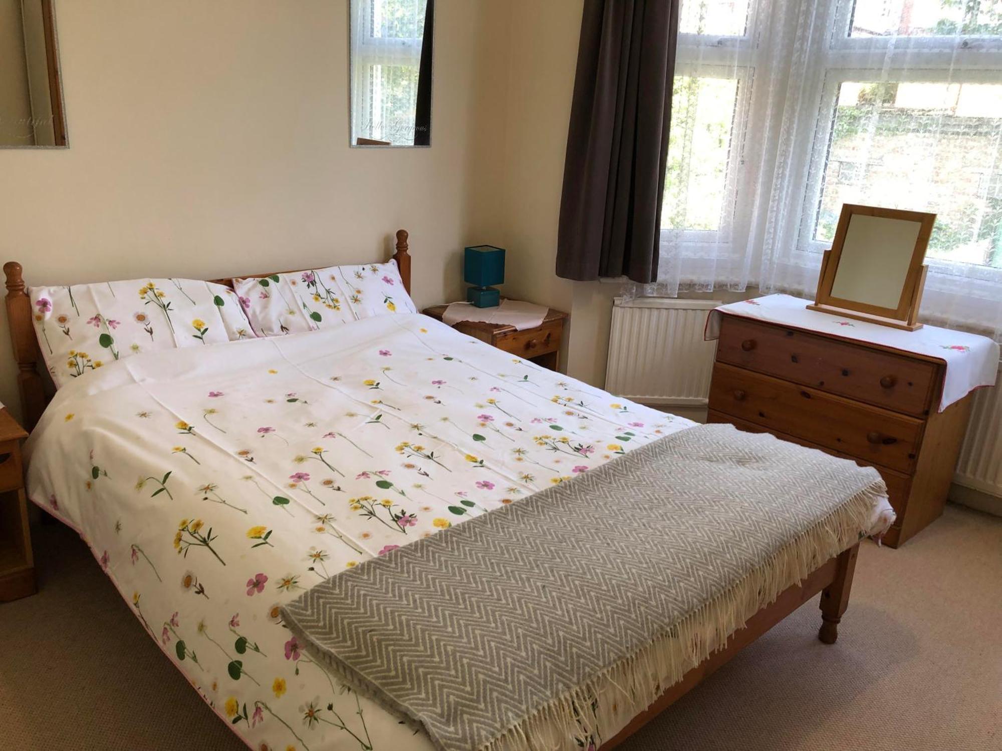 Spacious West London 2 Bedroom Apartment Экстерьер фото