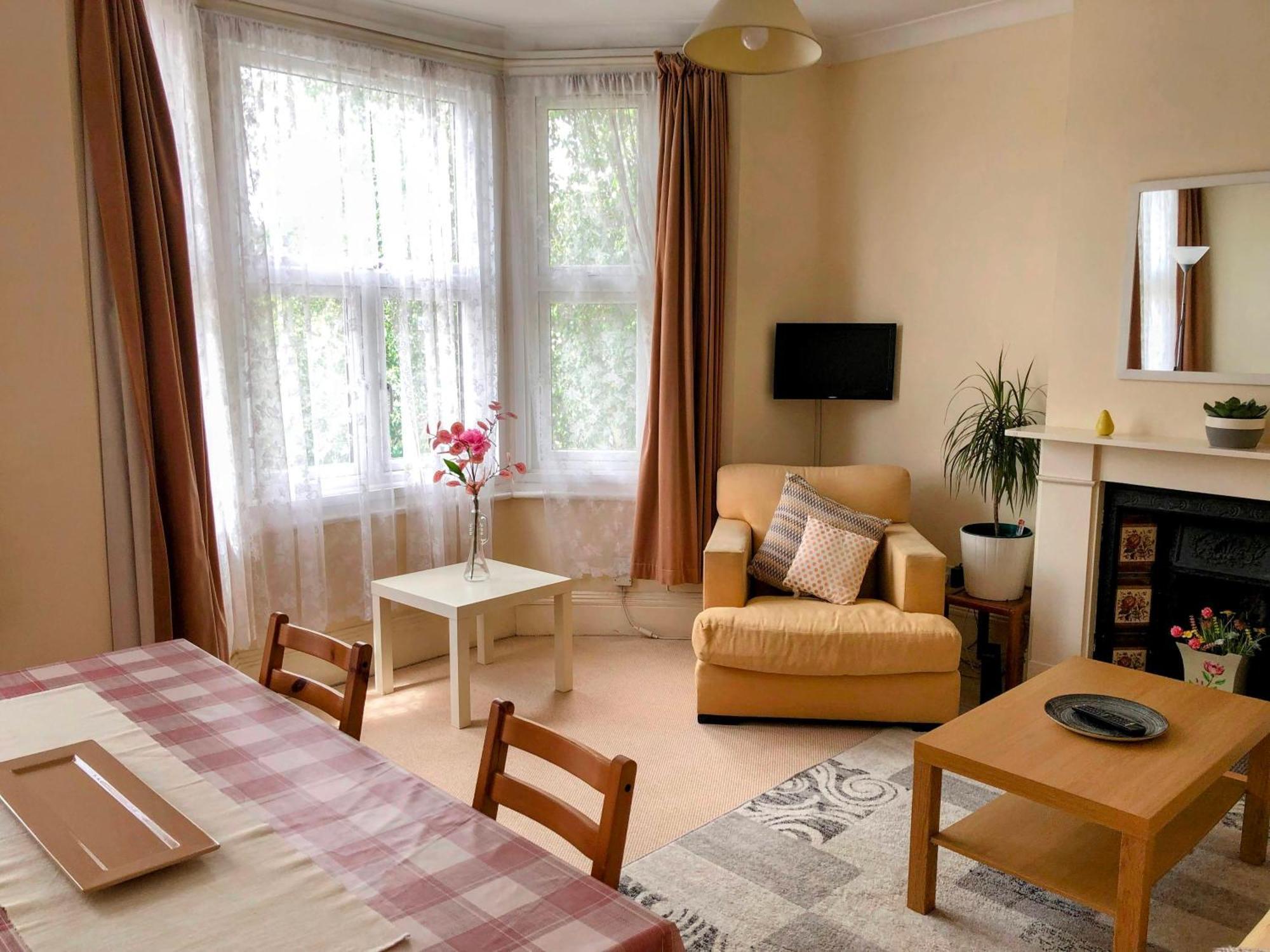Spacious West London 2 Bedroom Apartment Экстерьер фото