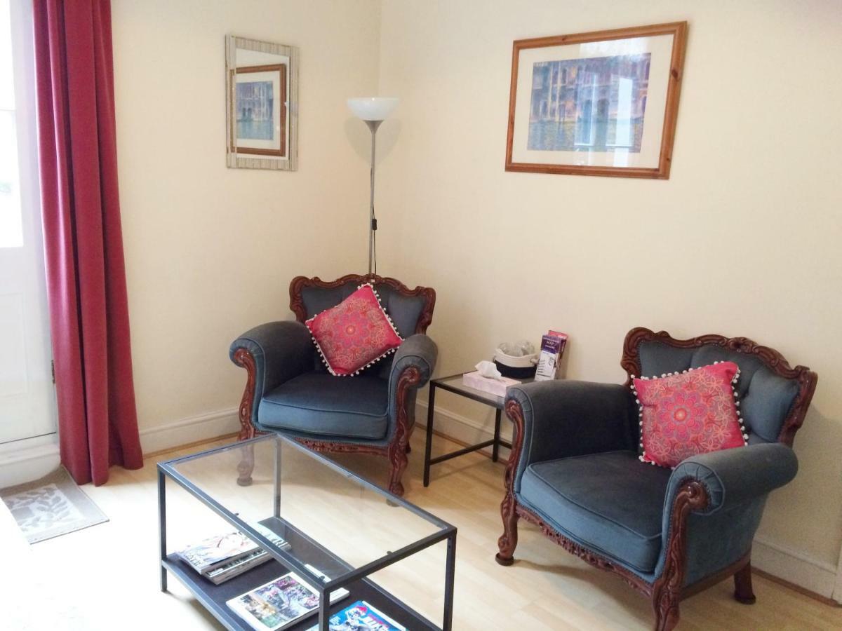 Spacious West London 2 Bedroom Apartment Экстерьер фото
