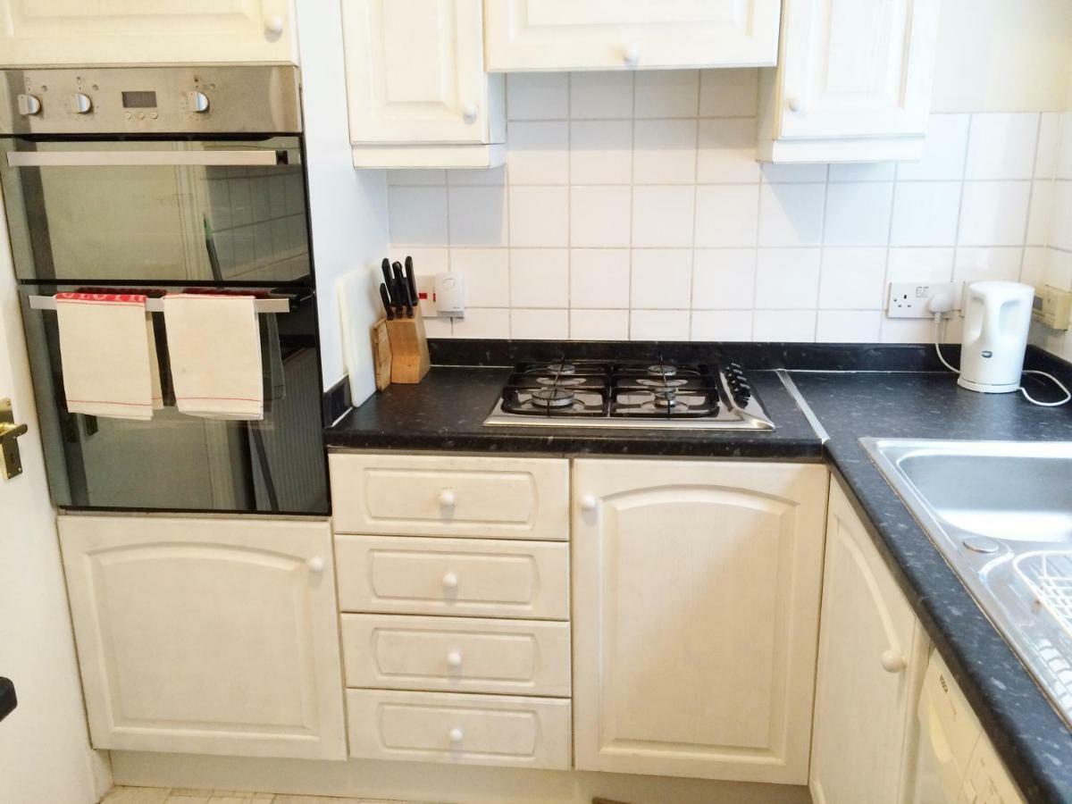 Spacious West London 2 Bedroom Apartment Экстерьер фото