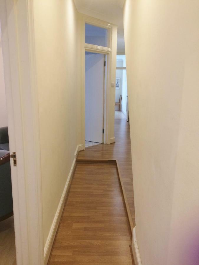 Spacious West London 2 Bedroom Apartment Экстерьер фото