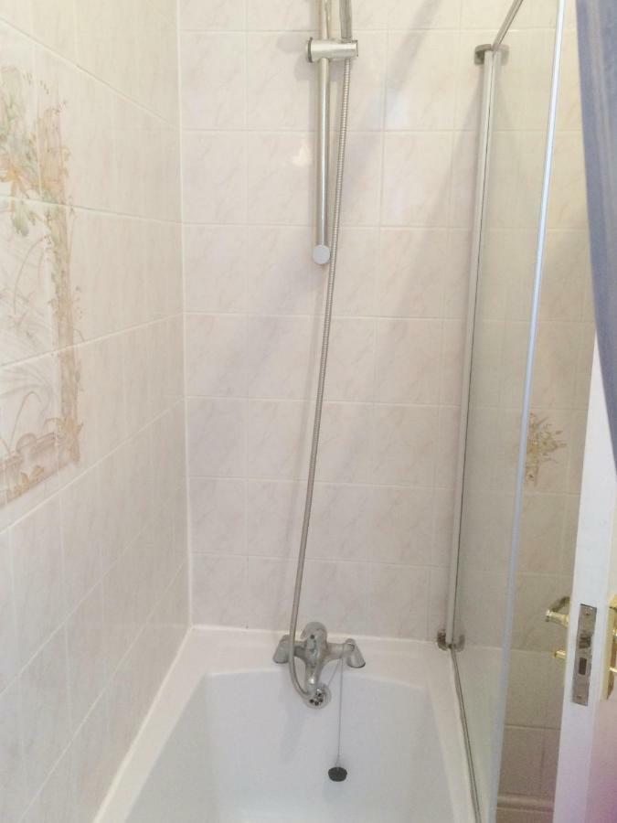 Spacious West London 2 Bedroom Apartment Экстерьер фото