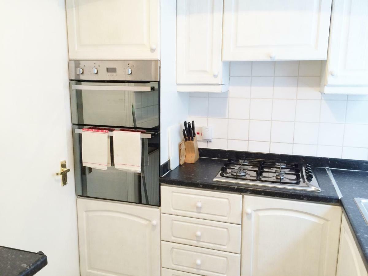 Spacious West London 2 Bedroom Apartment Экстерьер фото