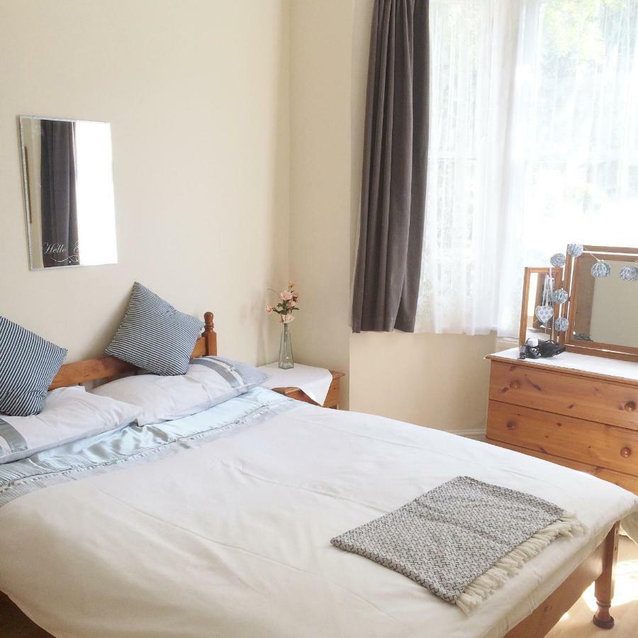 Spacious West London 2 Bedroom Apartment Экстерьер фото